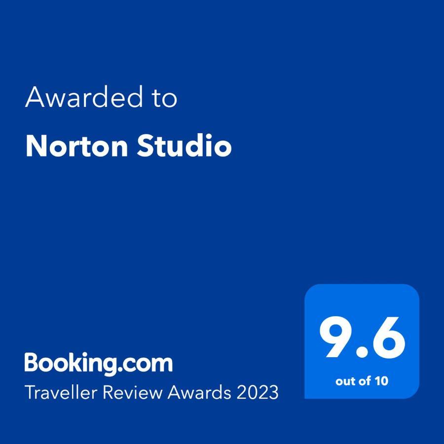 Norton Studio Arundel Exterior photo